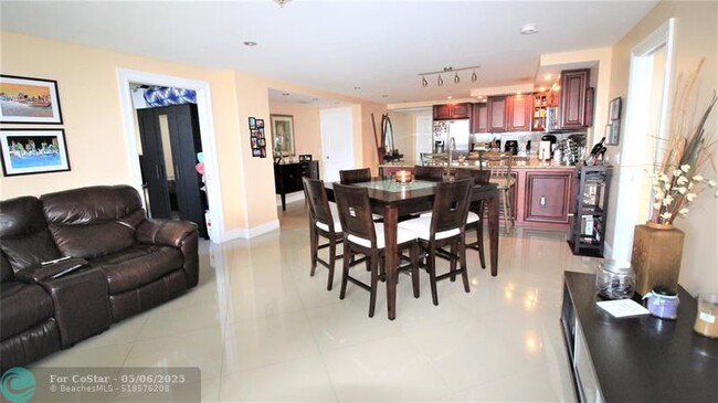 Photo - 3499 Oaks Way Condo Unit 909