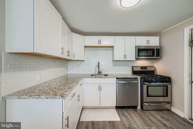 Photo - 515 Taney Ave