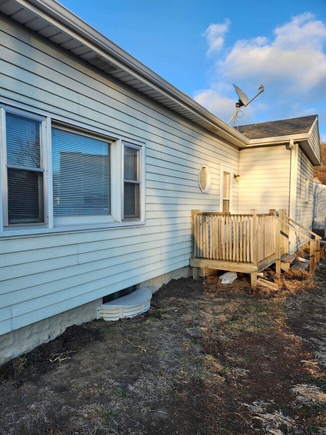 Photo - Lovely 3BD/1BA Home in Council Bluffs