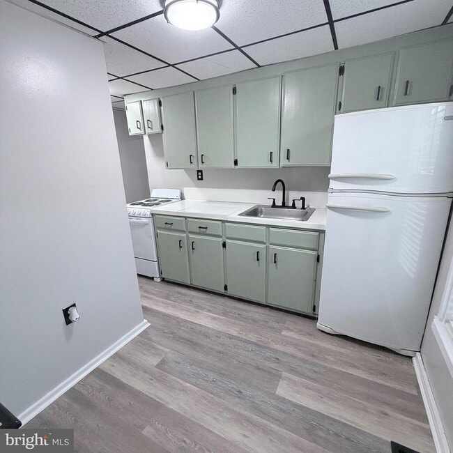 Photo - 980 Scotland Ave Unit DOWNSTAIRS