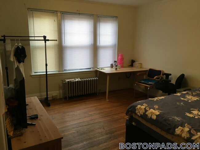 Photo - 349 Pleasant St Unit B1-1