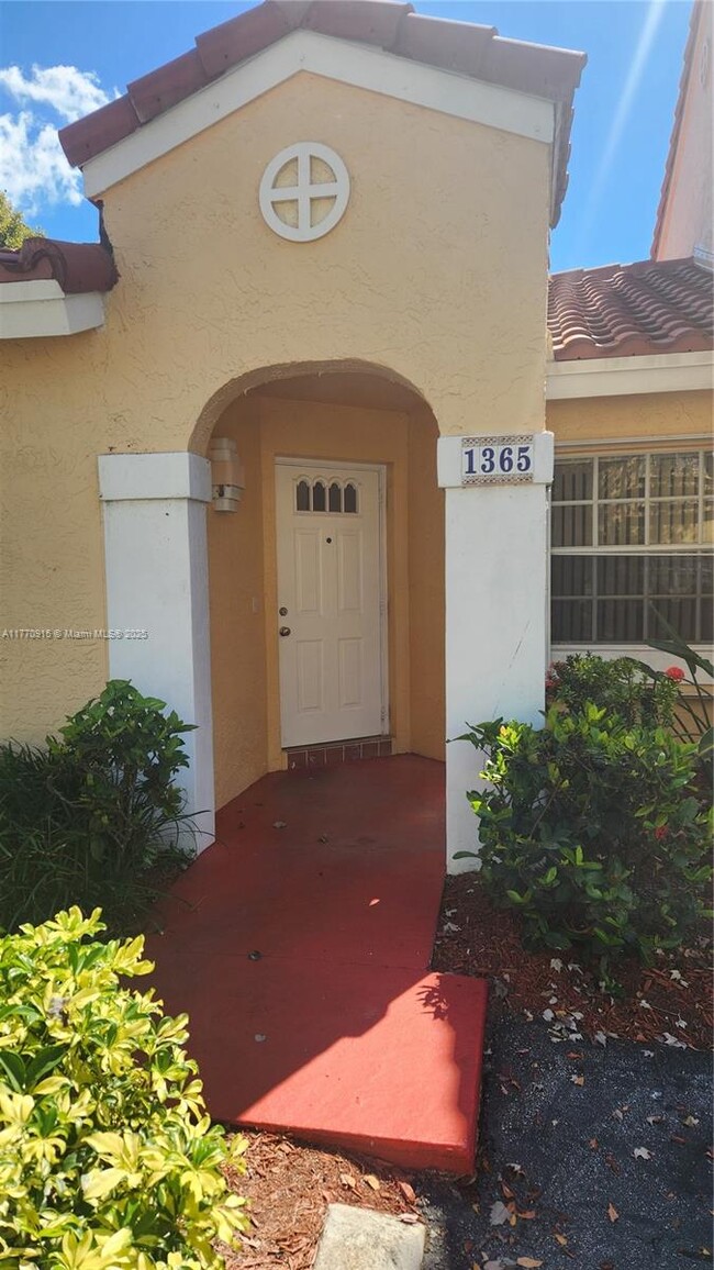Photo - 1365 Springside Dr Casa
