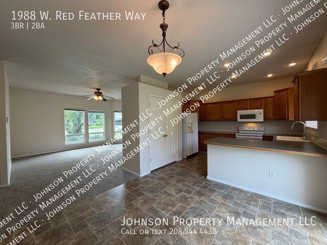 Photo - 1988 W Red Feather Way