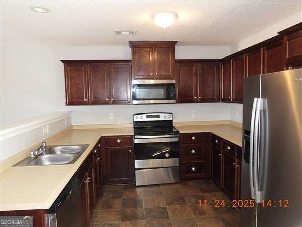 Photo - 213 Augusta Way