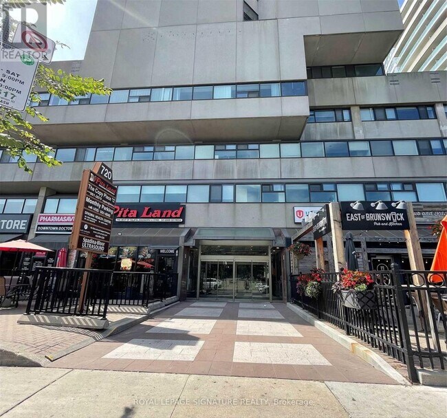 Photo - 720 Spadina Ave. Unit 1606
