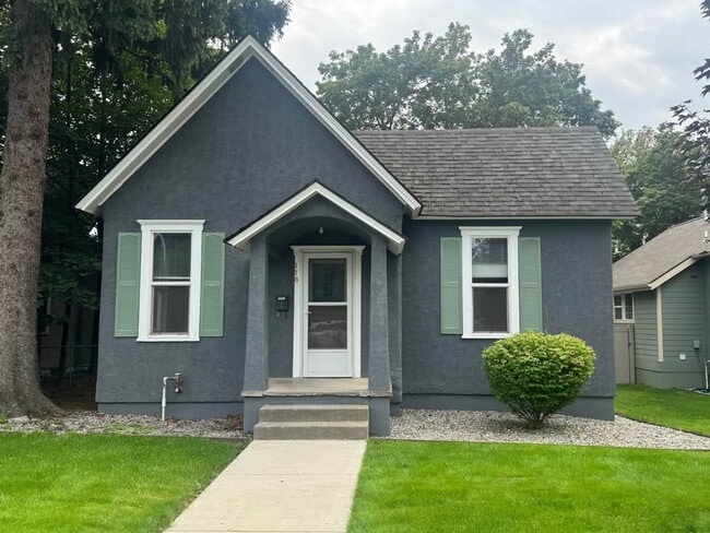 Building Photo - 118 E Wallace Ave Rental