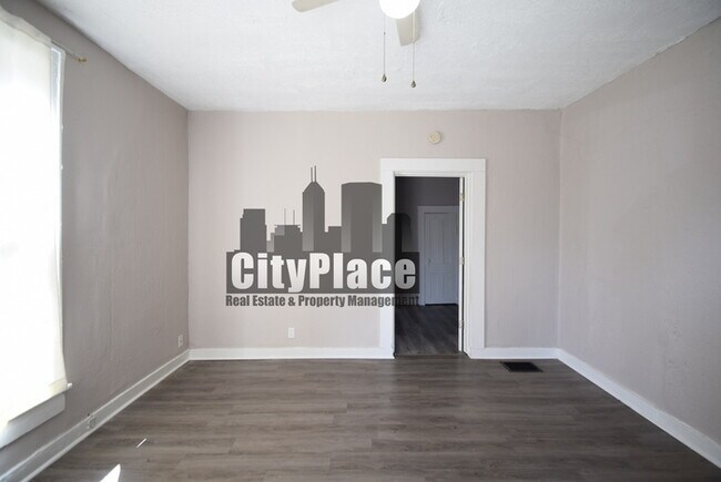 Photo - 2314 Union St