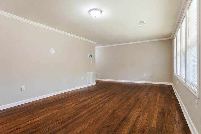 Photo - 328 Pleasant Valley Dr