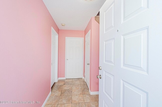 Photo - 857 Bloomingdale Rd