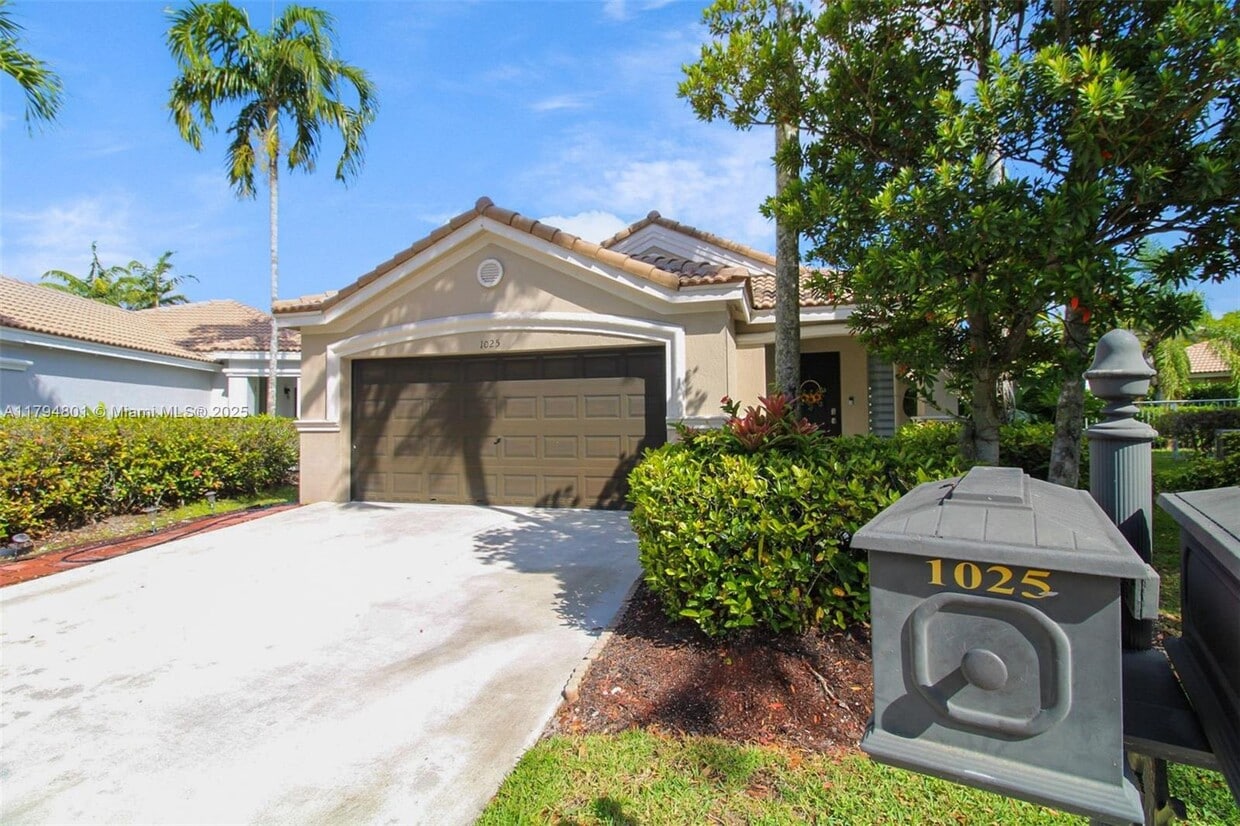 Photo - 1025 Bamboo Ln (Weston, FL)