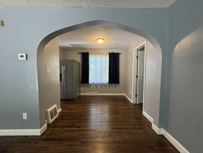 Photo - 1276 Hillcrest Rd