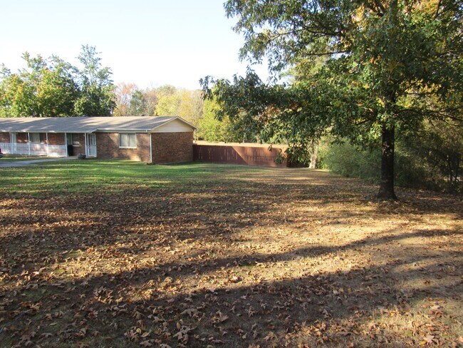 Photo - Contact Peggy 501 676 1758