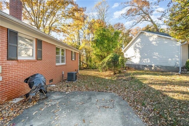 Photo - 2400 W Florida St