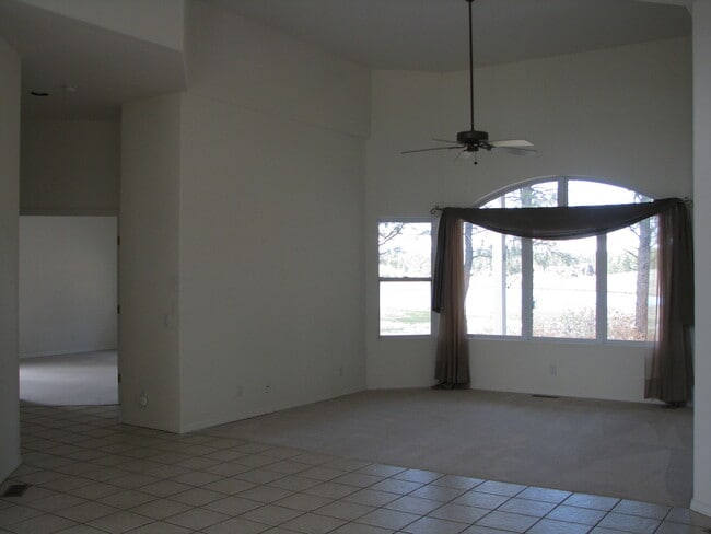 Photo - House near Lake Forest