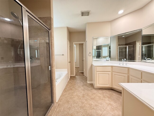 Building Photo - 6123 Cameron Ct