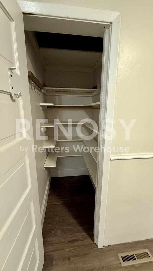 Photo - 935 Sims Ave