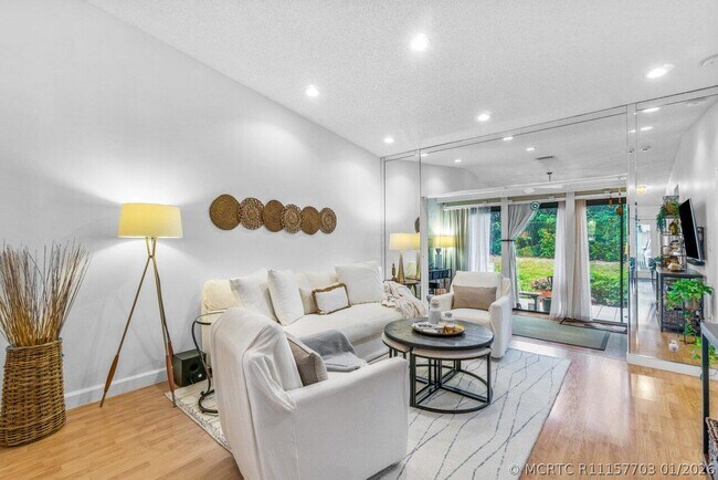 Photo - 18855 Candlewick Dr