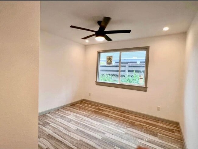 Photo - 92-221 Kuamu Pl