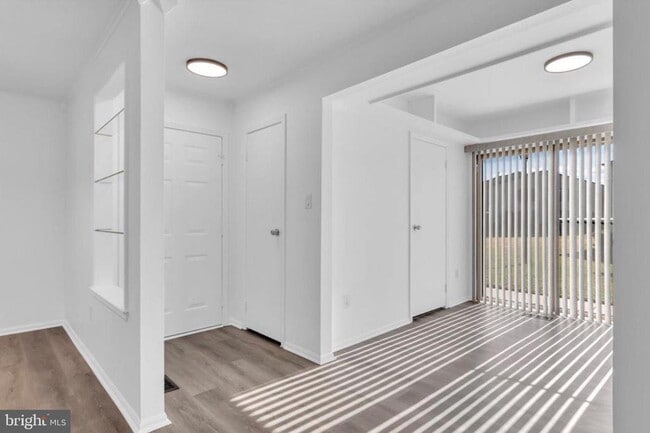 21 Uxbridge Pl