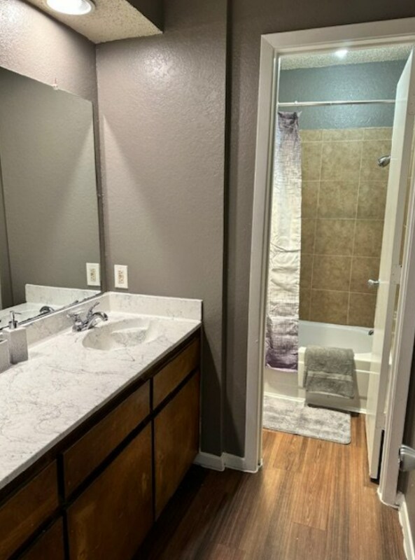 Photo - 120 S Las Vegas Trail