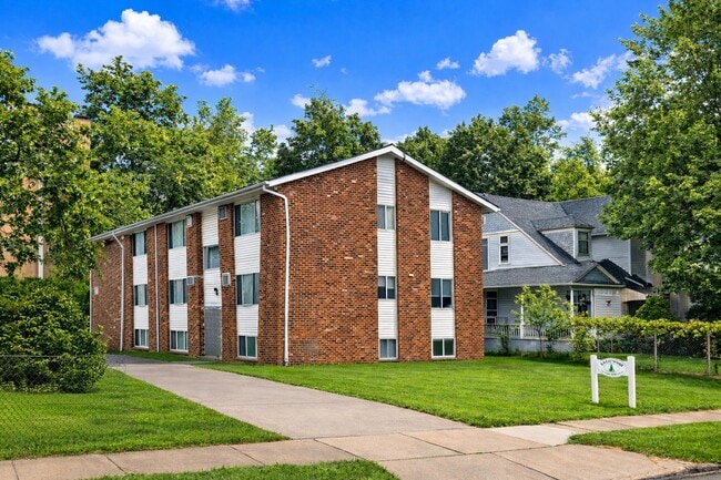 Building Photo - 47 Rhodes Ave