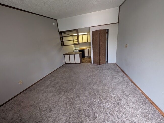 Unfurnished Studio