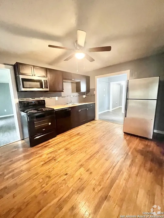 Building Photo - 311 Glamis Ave Rental