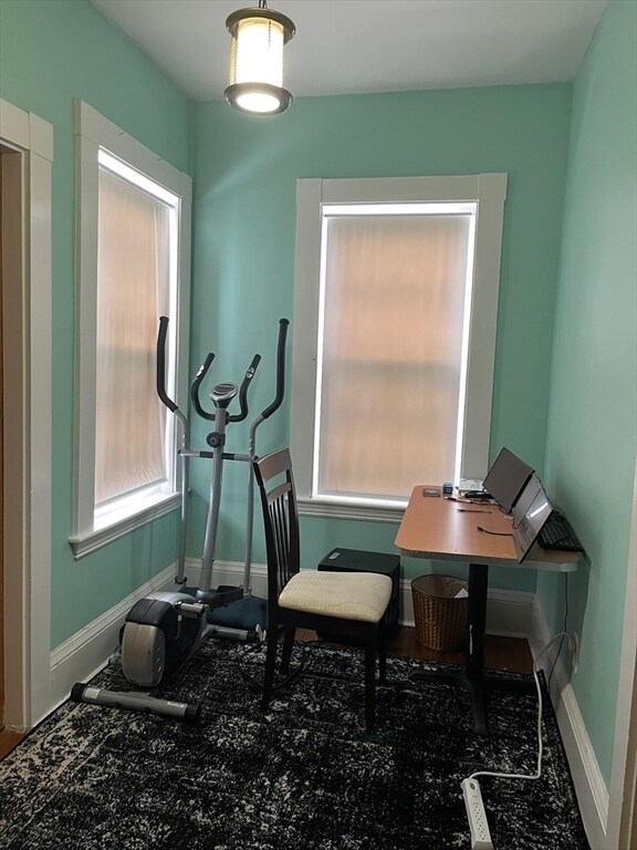 Photo - 231 River St