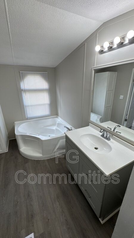 Photo - 145 David Dr