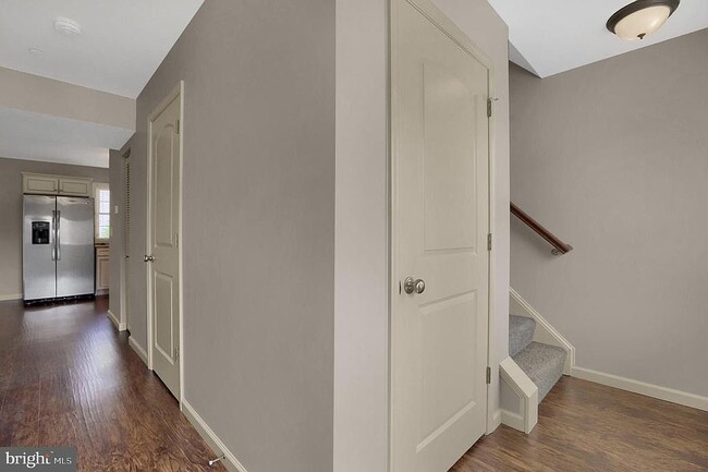 Photo - 22 Spring View