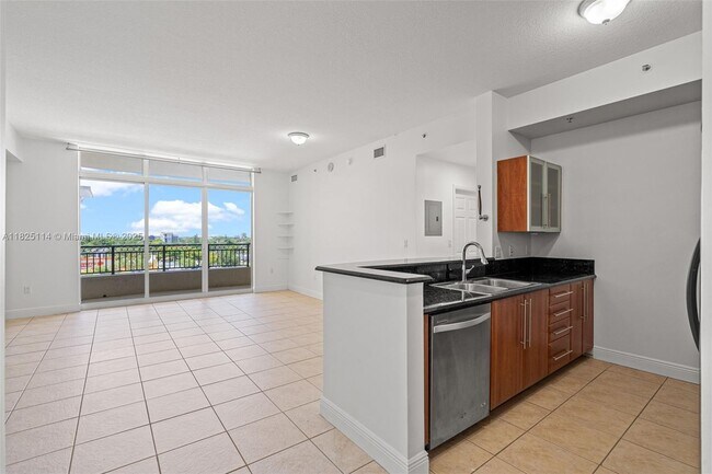 Photo - 3232 SW 22nd Terrace Apartamento Unidad 604