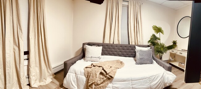 Photo - 154 Grove St