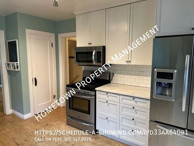 Photo - 912 Carlyon Ave SE