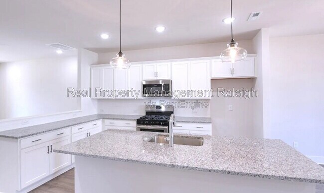 Photo - 802 Laurel Gate Dr