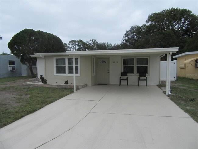 Building Photo - 11913 104th St Rental