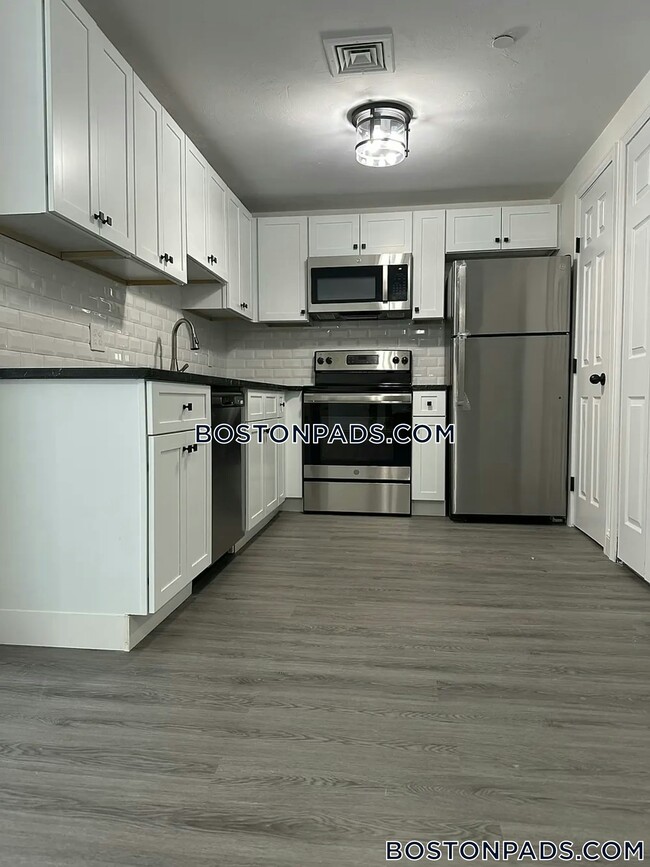 Building Photo - 267 Mill St Rental