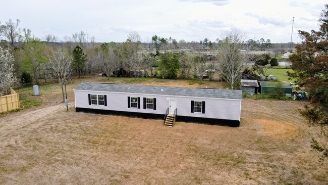 Photo - 401 Coogan Williams Rd