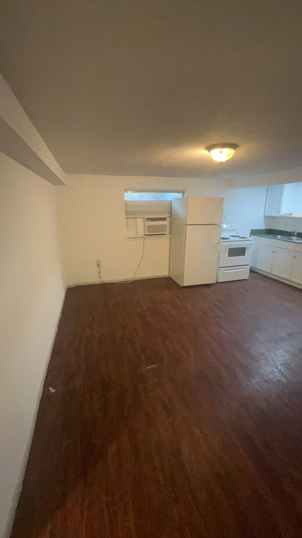 Photo - 507 W Baker St