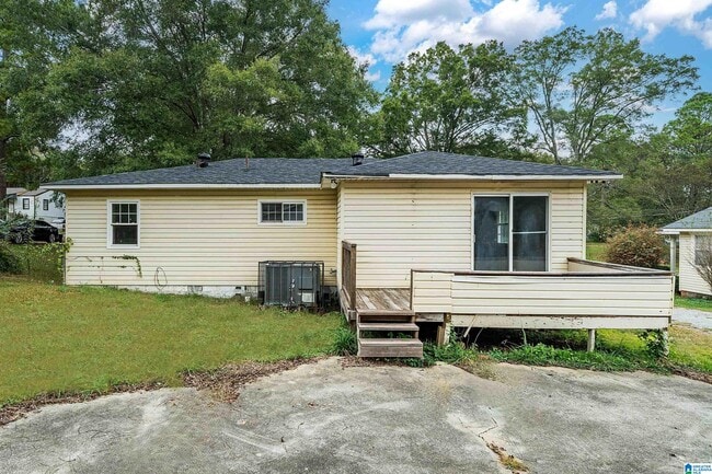 Photo - 305 Rose Hill Rd