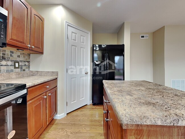 Photo - 15 Ashwood Pl