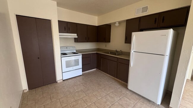 Photo - 2802 E Idaho Ave Unit Idaho 2802 E. #2