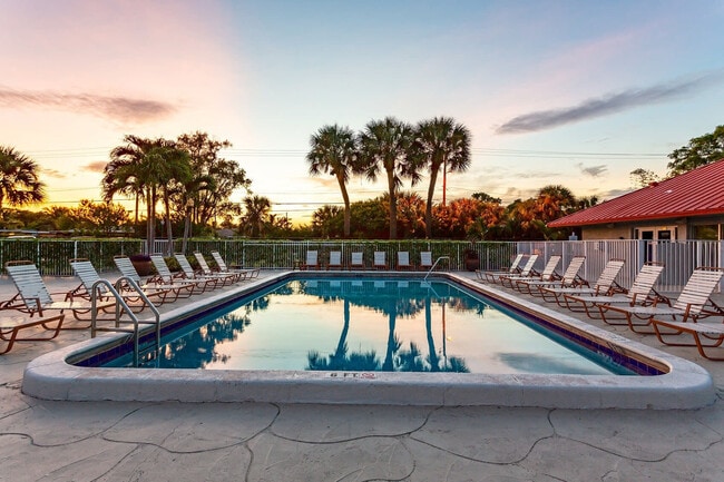 Building Photo - Costa Del Lago Rental