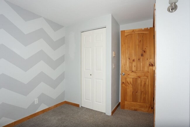 Photo - 1258 Baldy Rd