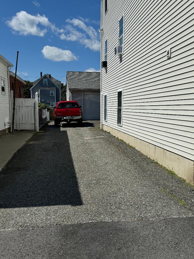 Photo - 12 Easterbrooks Ave Unidad 2