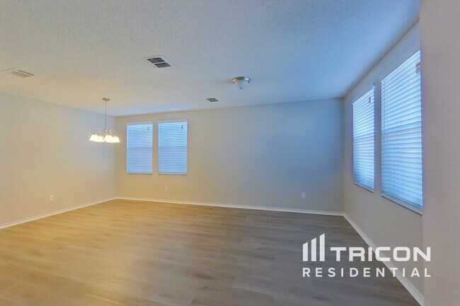 Photo - 16616 Jasmine Springs Dr