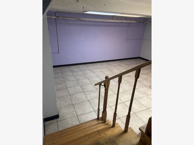 Photo - 1098 Main St