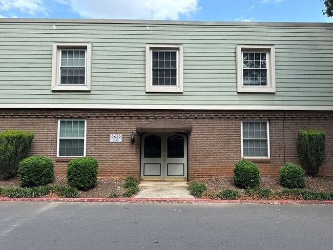 Building Photo - T.R. Lawing Realty Property Rental