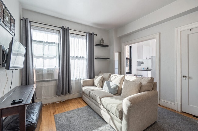 Building Photo - 1101 L St NW Unit 308