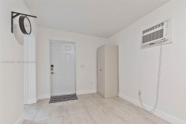 Photo - 259 NE 56th St Unit 2