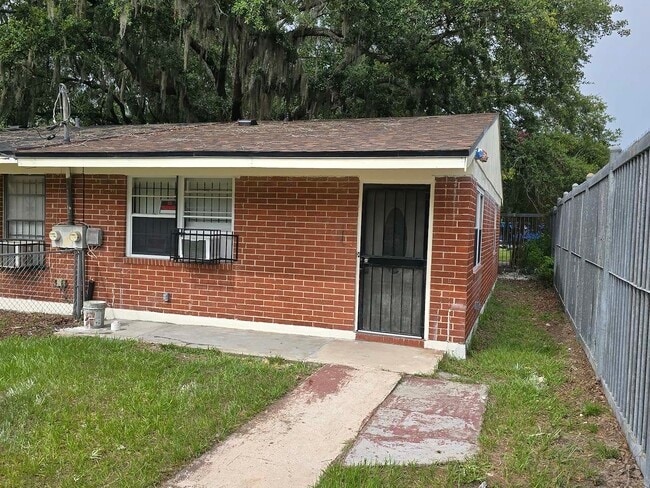 Building Photo - 7215 Bailey Ct